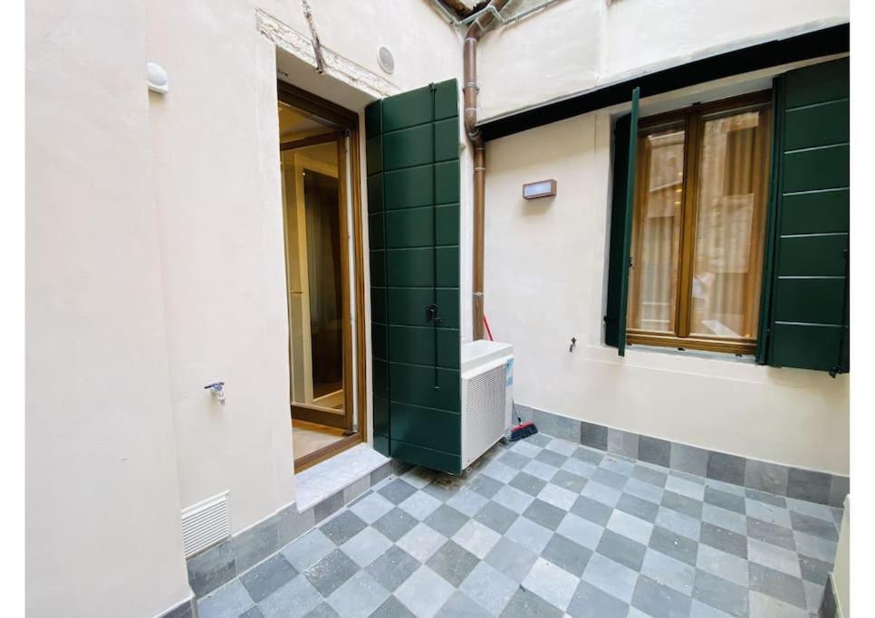 Sweet Time Venice, Luxury San Marco Frezzaria Apt! Exteriör bild