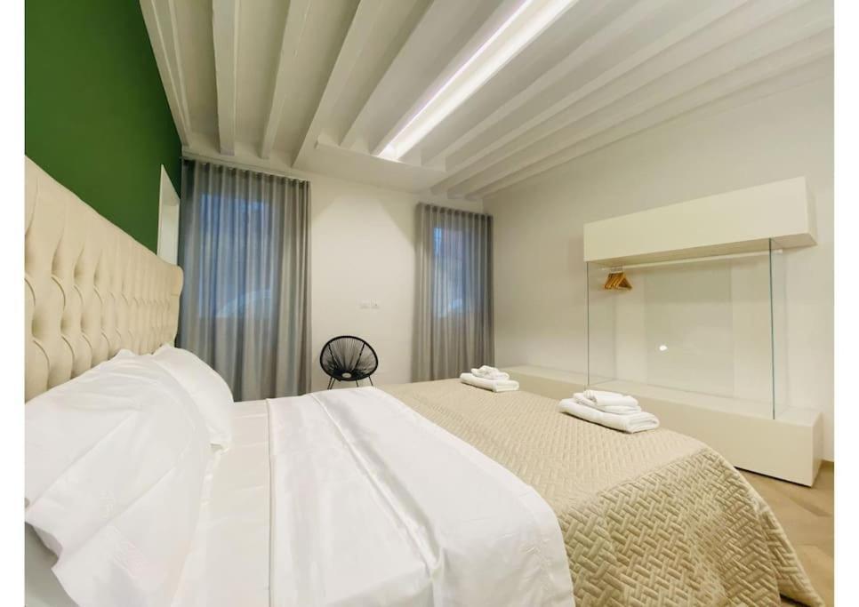 Sweet Time Venice, Luxury San Marco Frezzaria Apt! Exteriör bild